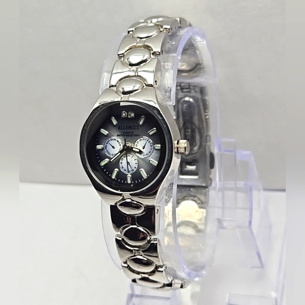Womens Alloncci Silver Tone Quartz Faux Day/Date Dial Wrist Watch New Battery